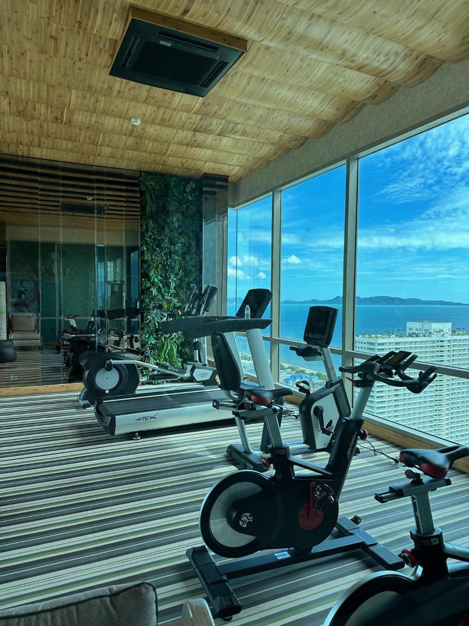 芭提雅高层海景奢华公寓the Riviera Jomtien生香家直达海滩2704 מראה חיצוני תמונה