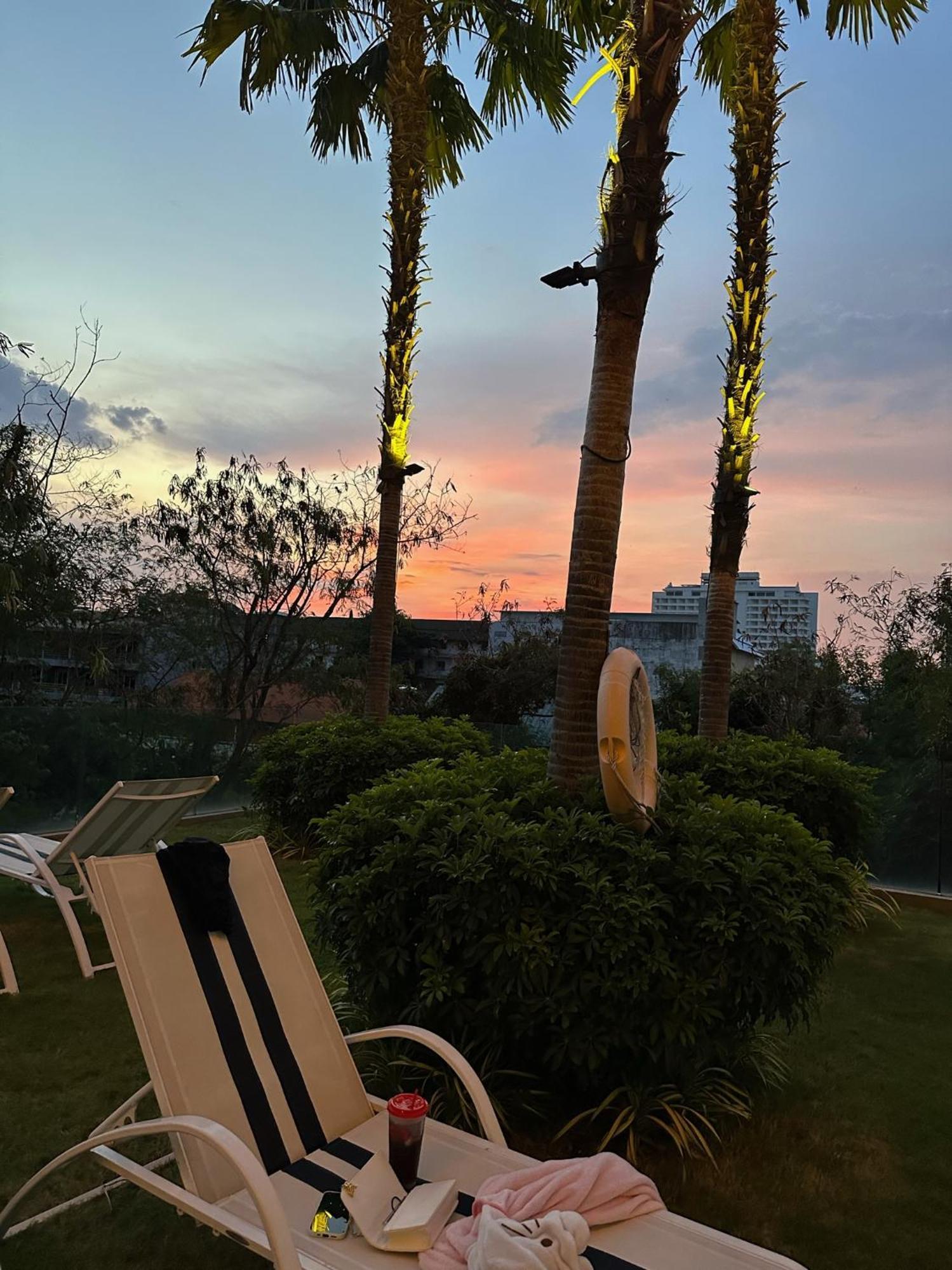 芭提雅高层海景奢华公寓the Riviera Jomtien生香家直达海滩2704 מראה חיצוני תמונה