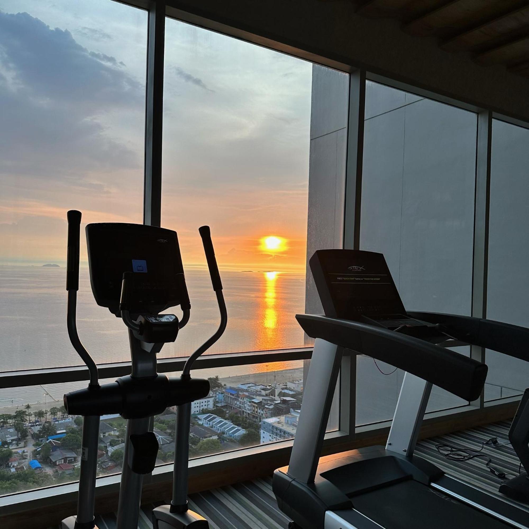 芭提雅高层海景奢华公寓the Riviera Jomtien生香家直达海滩2704 מראה חיצוני תמונה